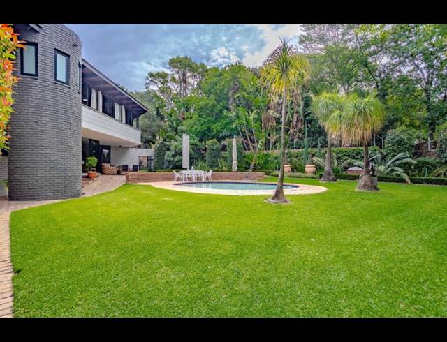 4 BEDROOM HOUSE FOR SALE IN WATERKLOOF RIDGE